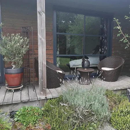 La Pause לינה וארוחת בוקר 3*